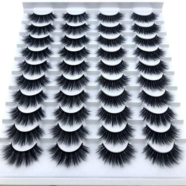 Natural false eyelashes