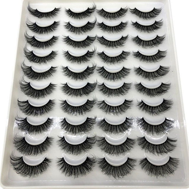 Natural false eyelashes