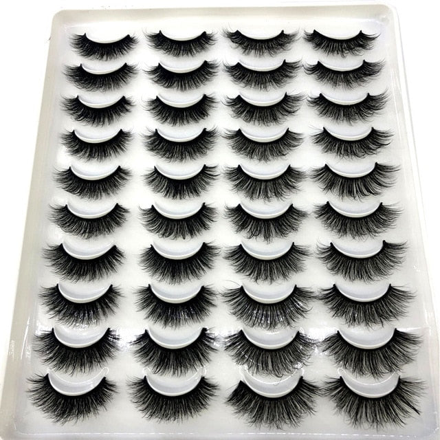 Natural false eyelashes