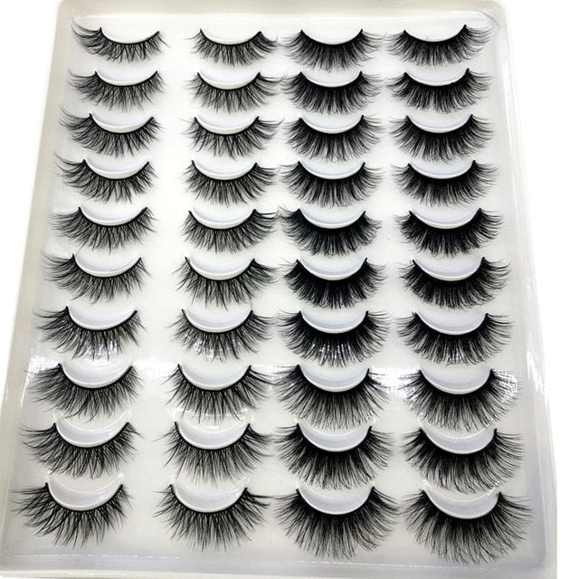 Natural false eyelashes